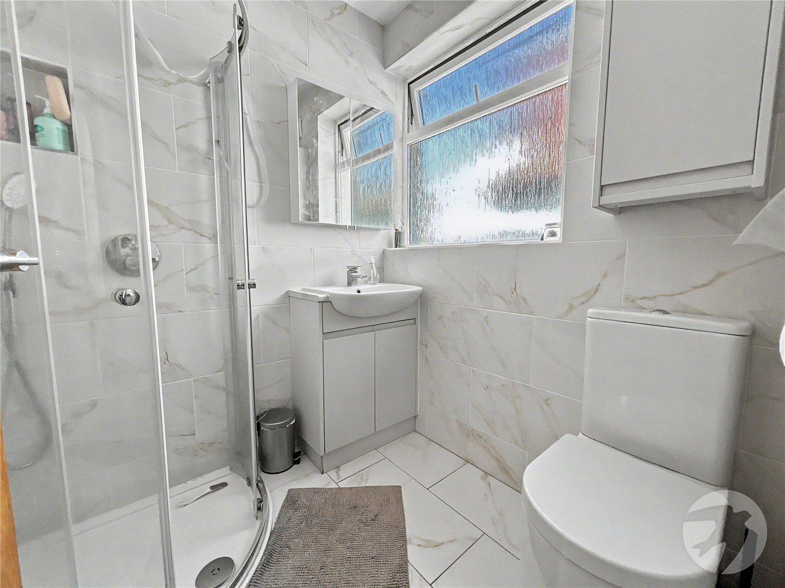 3 bedroom bungalow for sale in Sidcup | Robinson Jackson