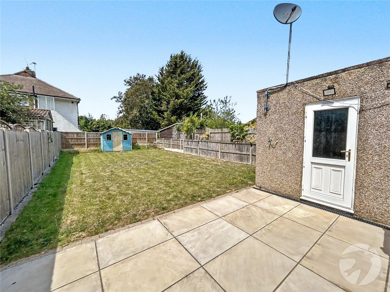 3 bedroom bungalow for sale in Sidcup | Robinson Jackson