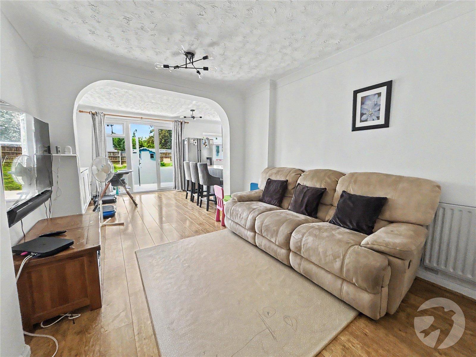 3 bedroom bungalow for sale in Sidcup | Robinson Jackson