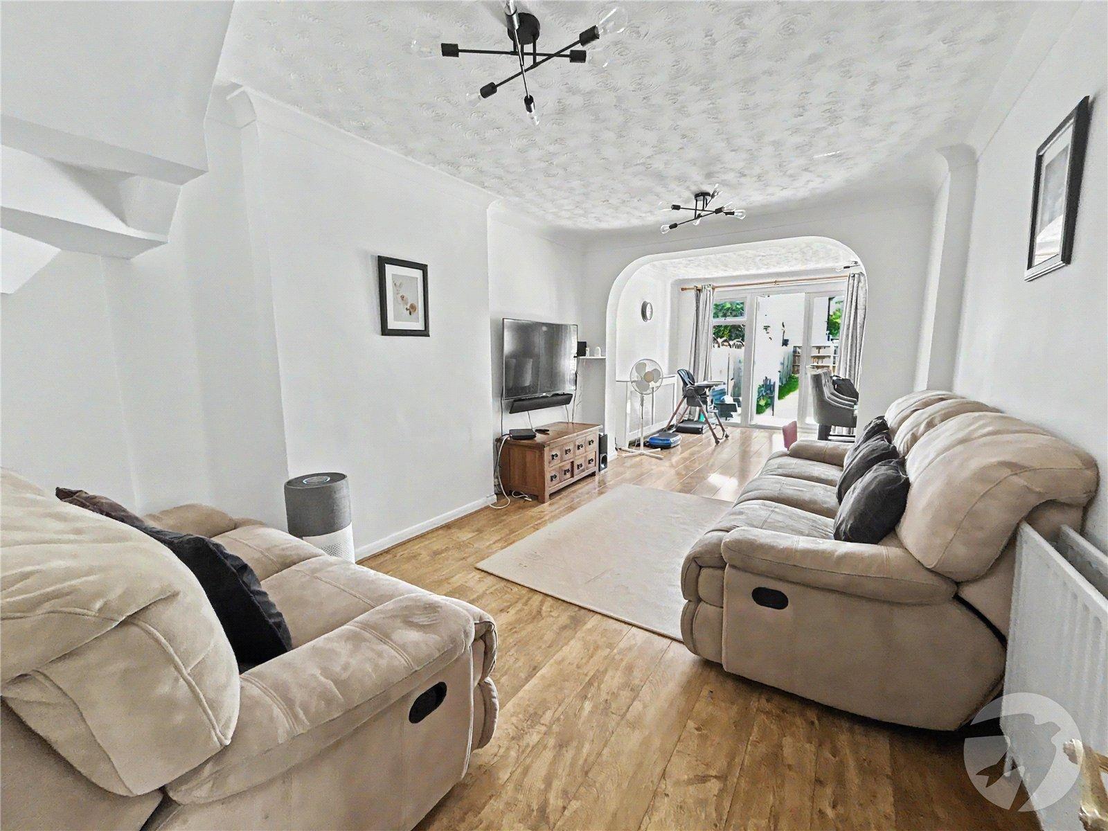3 bedroom bungalow for sale in Sidcup | Robinson Jackson
