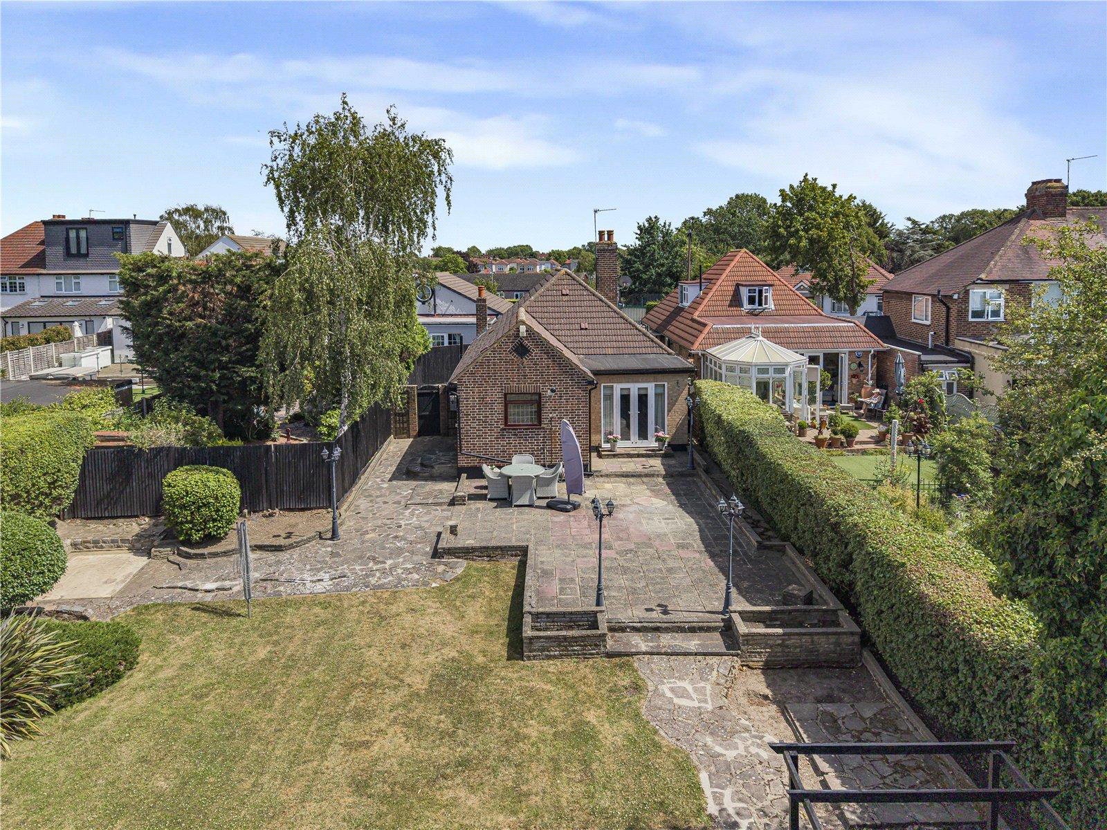 2 bedroom bungalow for sale in Sidcup | Robinson Jackson