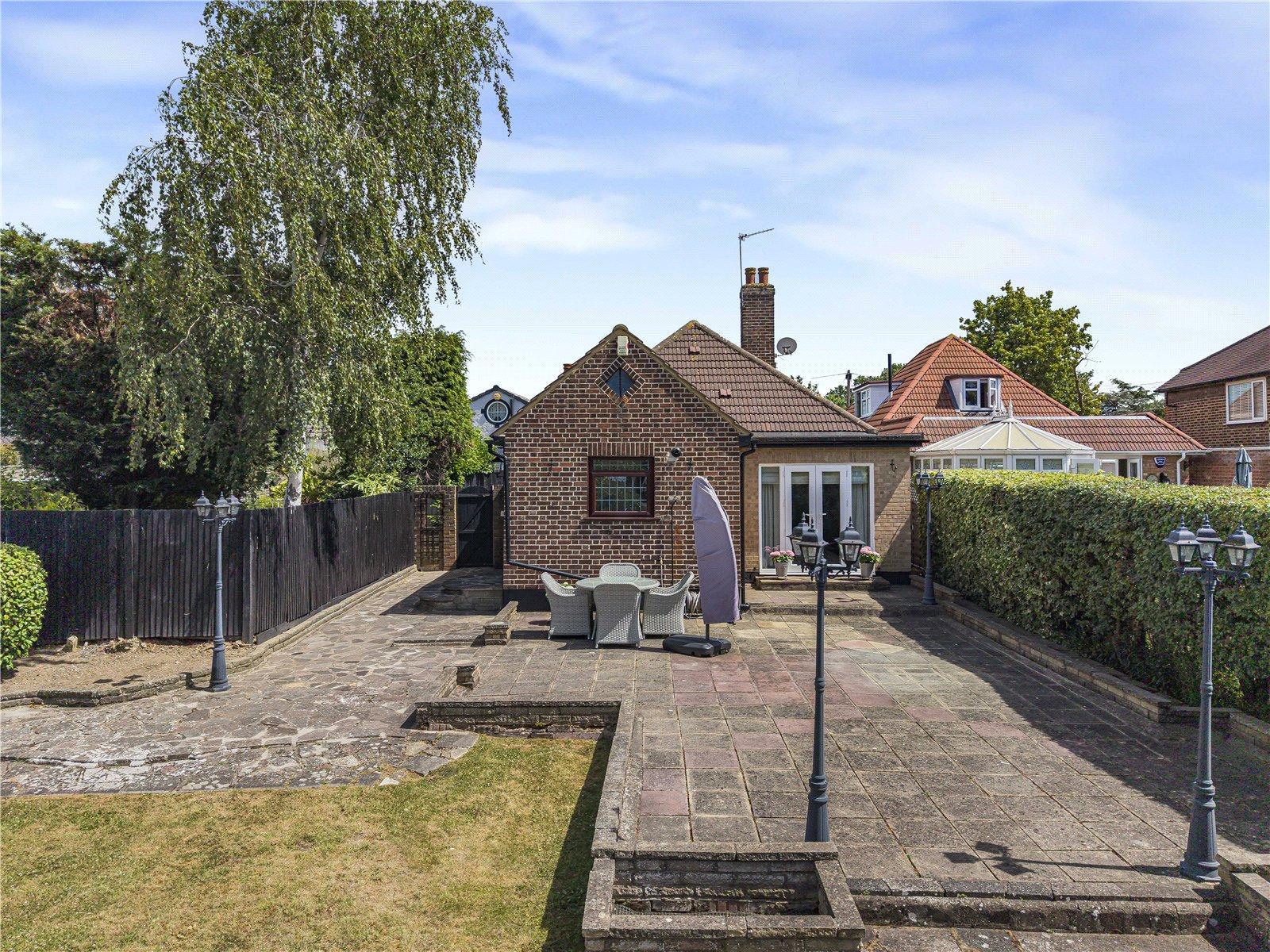 2 bedroom bungalow for sale in Sidcup | Robinson Jackson