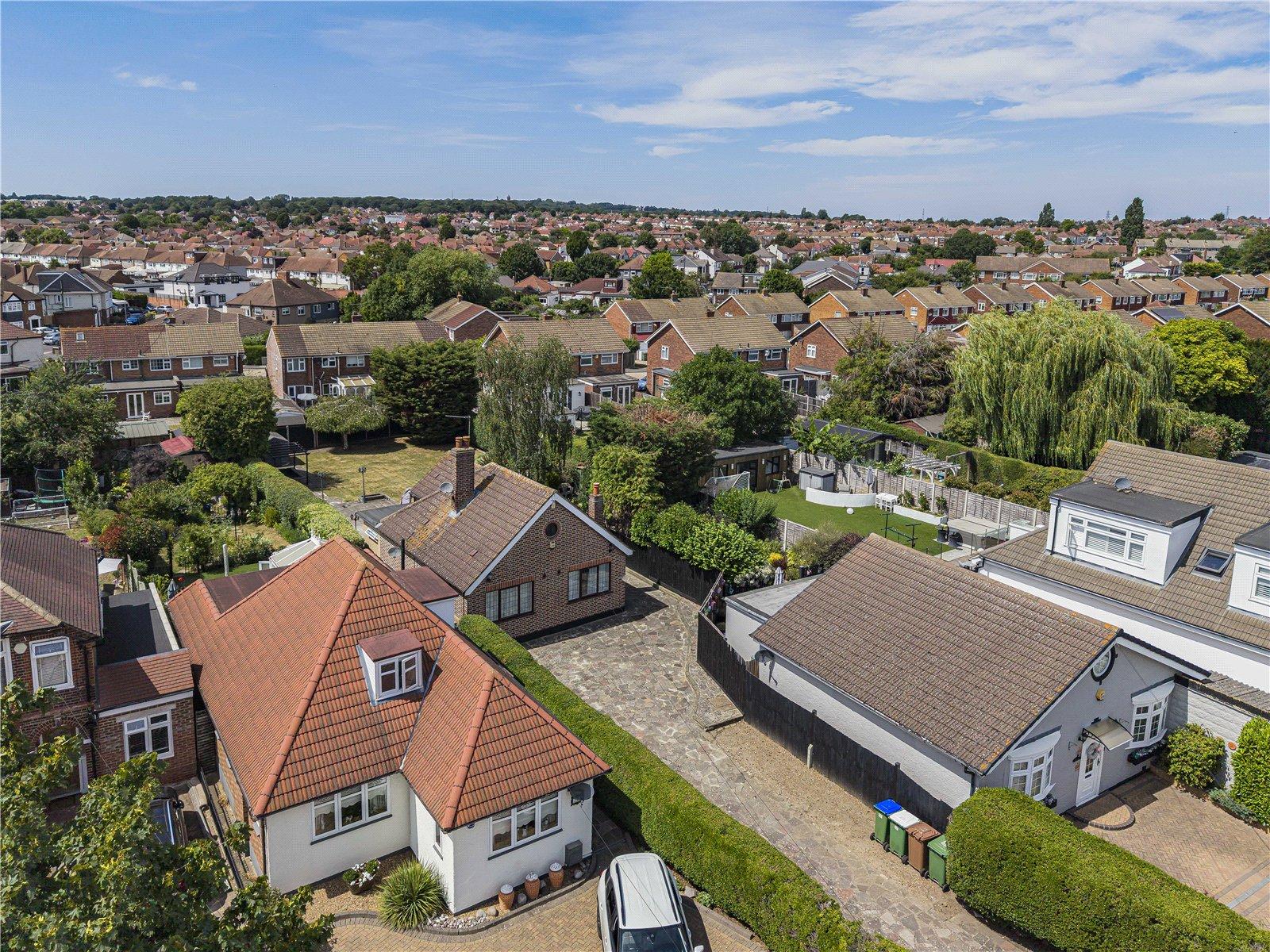 2 bedroom bungalow for sale in Sidcup | Robinson Jackson