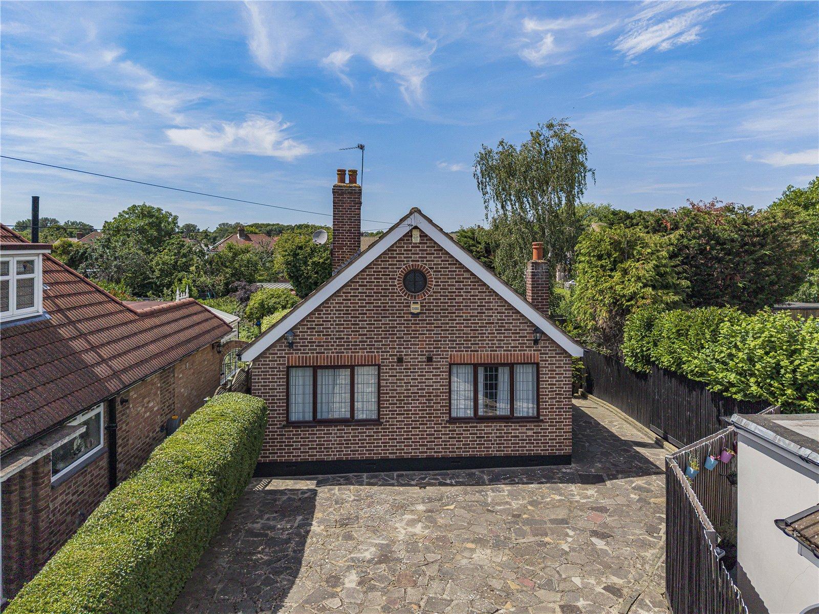 2 bedroom bungalow for sale in Sidcup | Robinson Jackson