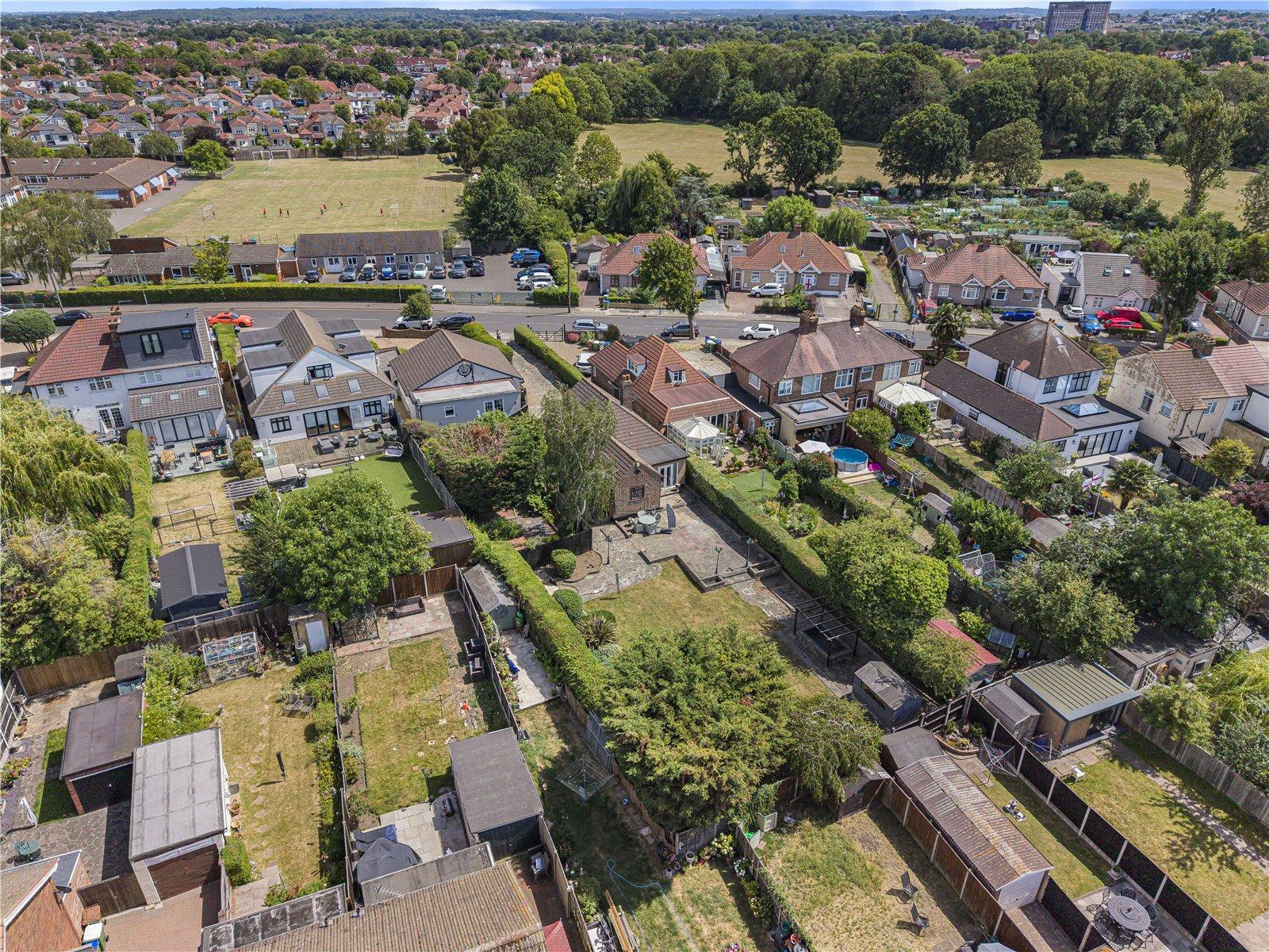 2 bedroom bungalow for sale in Sidcup | Robinson Jackson