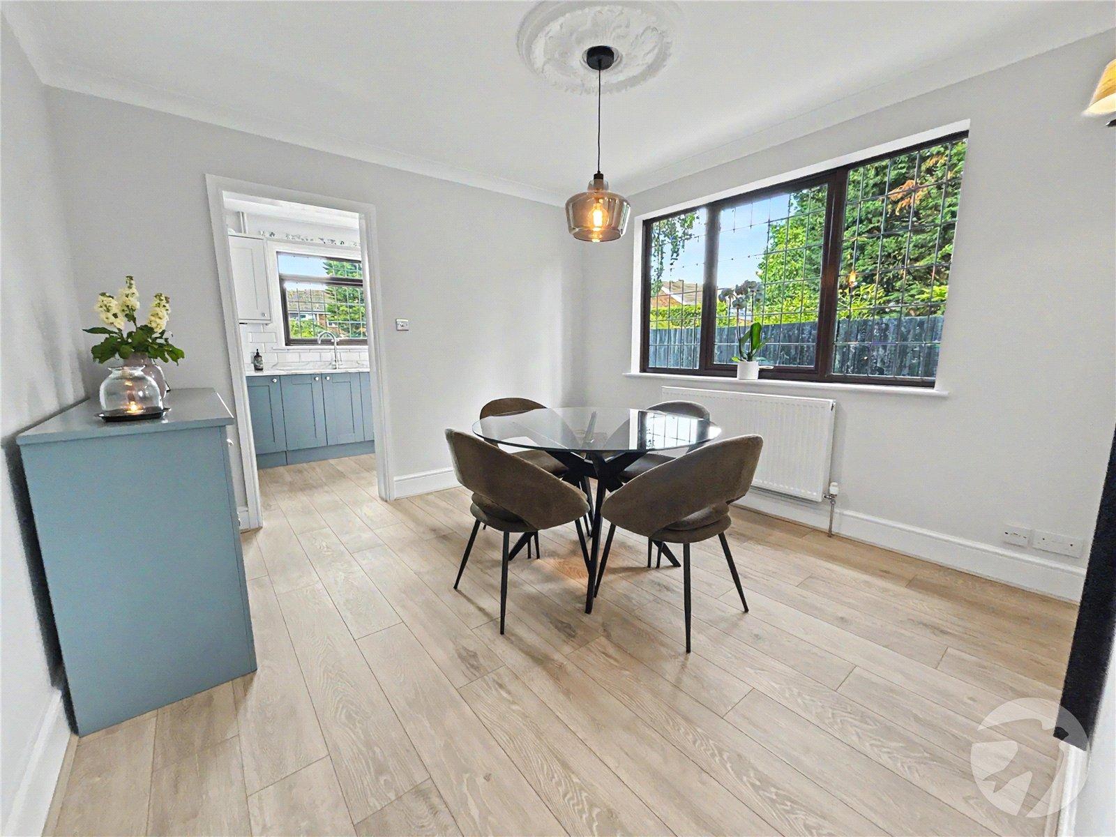 2 bedroom bungalow for sale in Sidcup | Robinson Jackson