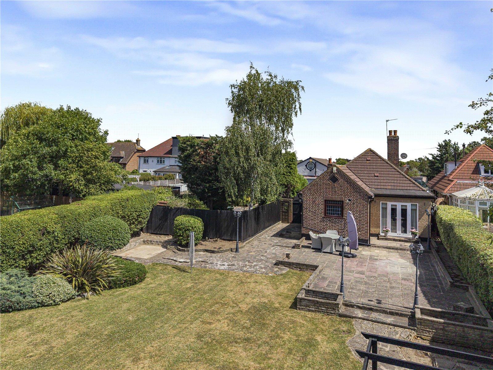 2 bedroom bungalow for sale in Sidcup | Robinson Jackson