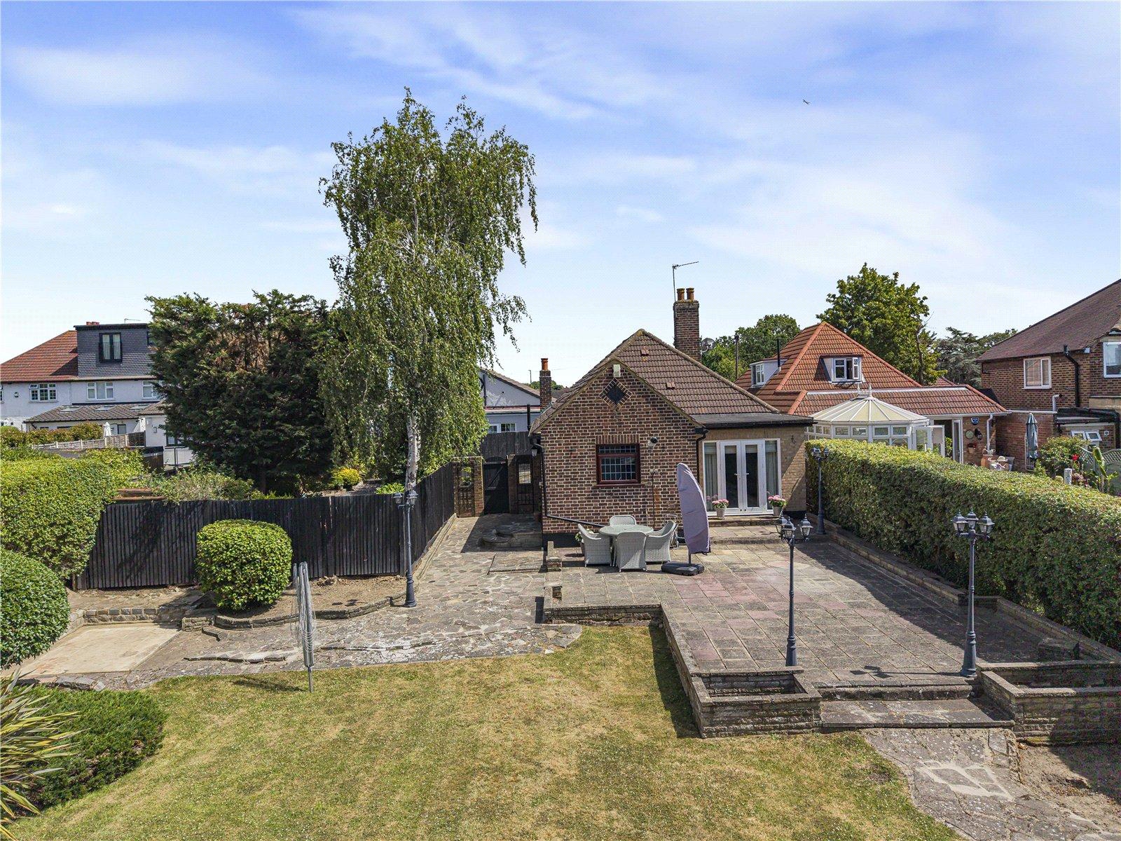 2 bedroom bungalow for sale in Sidcup | Robinson Jackson