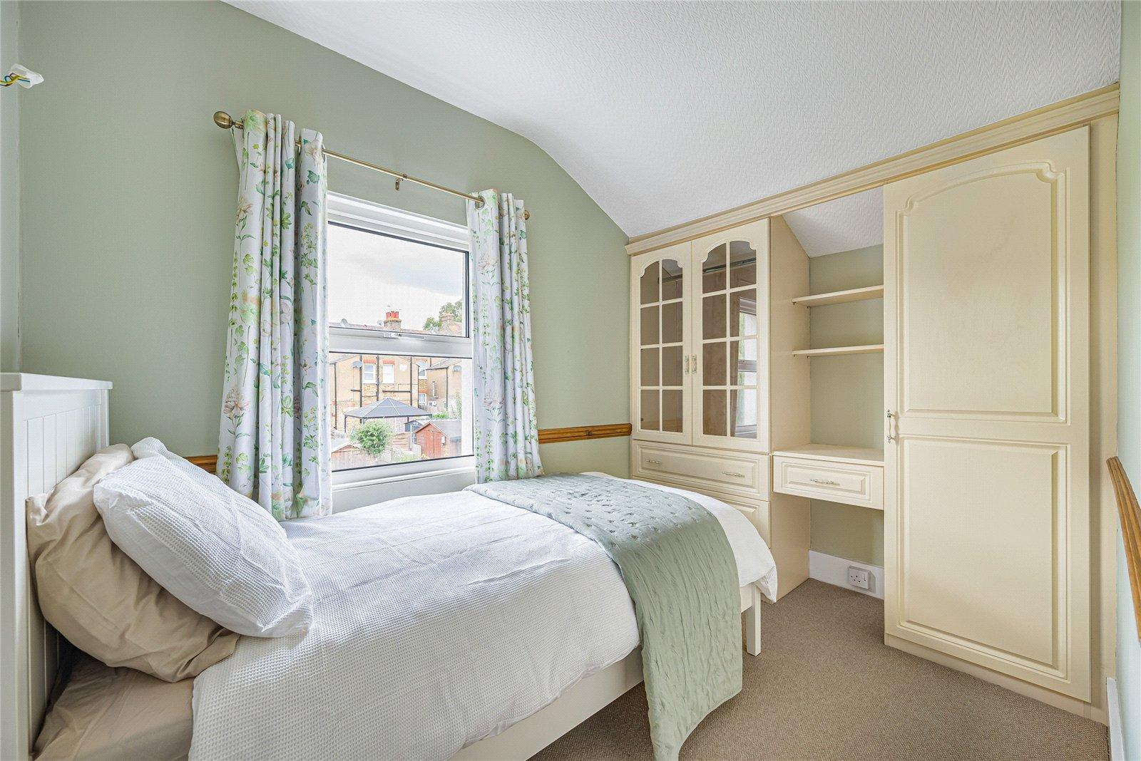 3 bedroom house for sale in Sidcup | Robinson Jackson