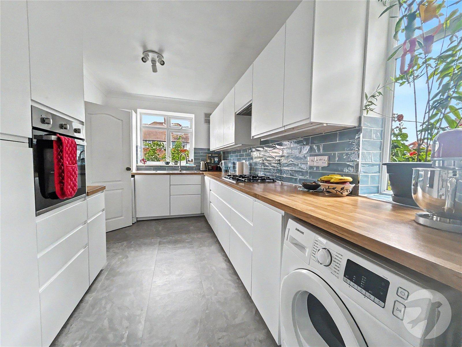 2 bedroom property for sale in Sidcup | Robinson Jackson