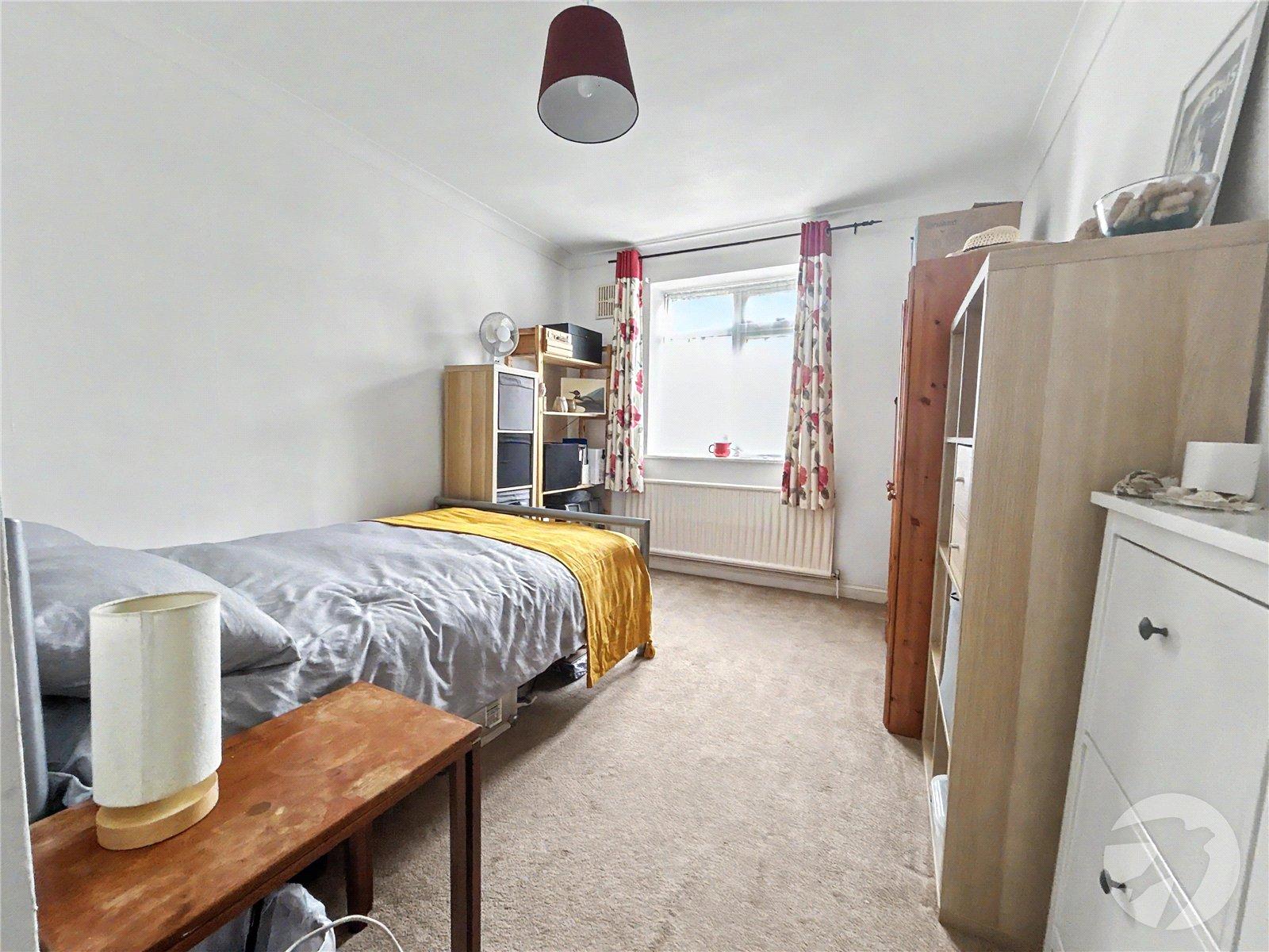 2 bedroom property for sale in Sidcup | Robinson Jackson