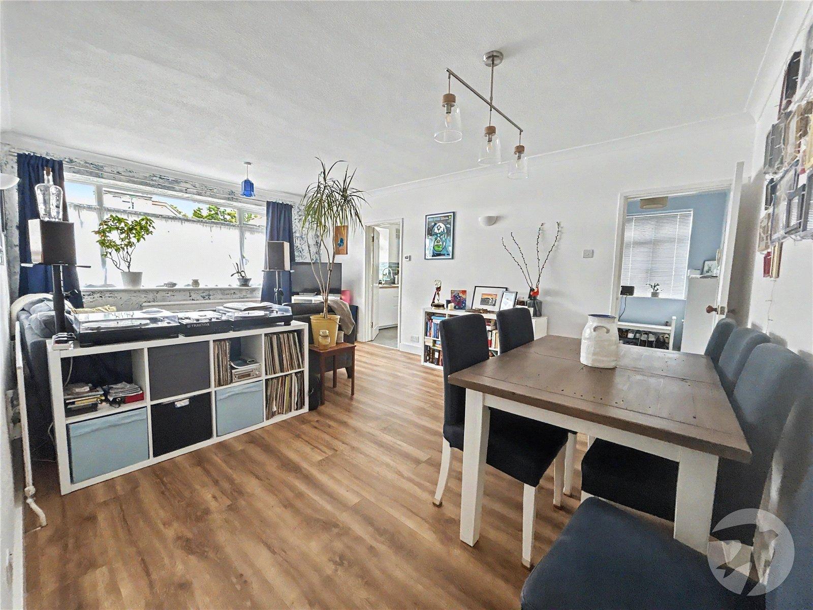 2 bedroom property for sale in Sidcup | Robinson Jackson