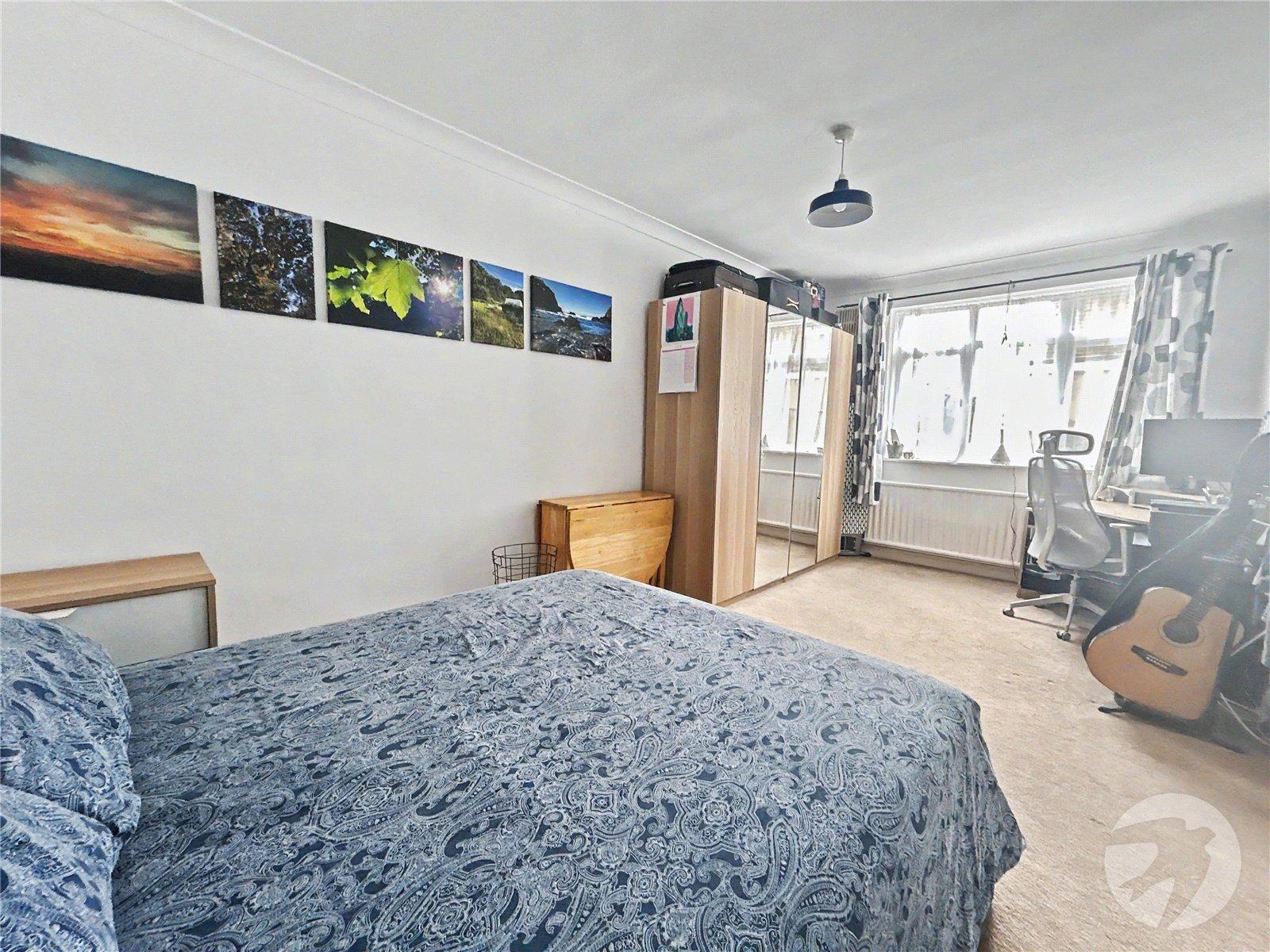 2 bedroom property for sale in Sidcup | Robinson Jackson