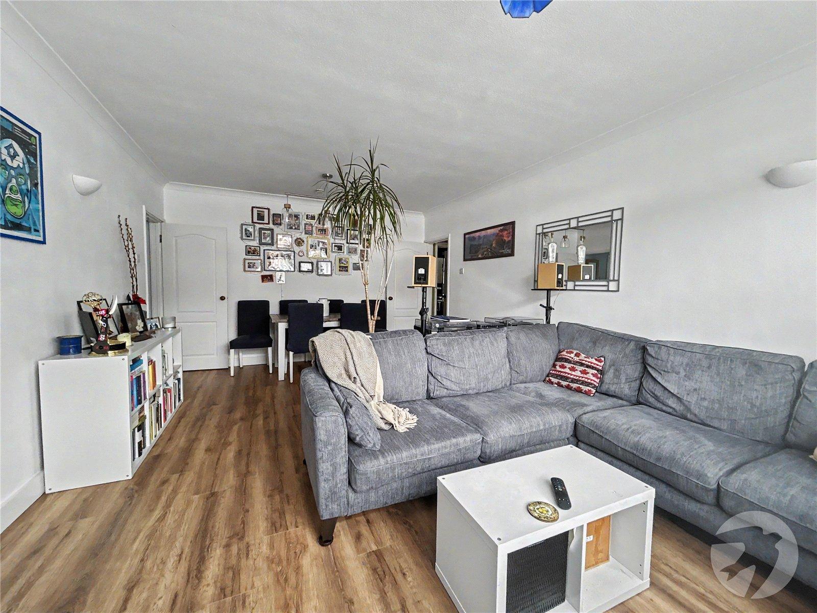2 bedroom property for sale in Sidcup | Robinson Jackson