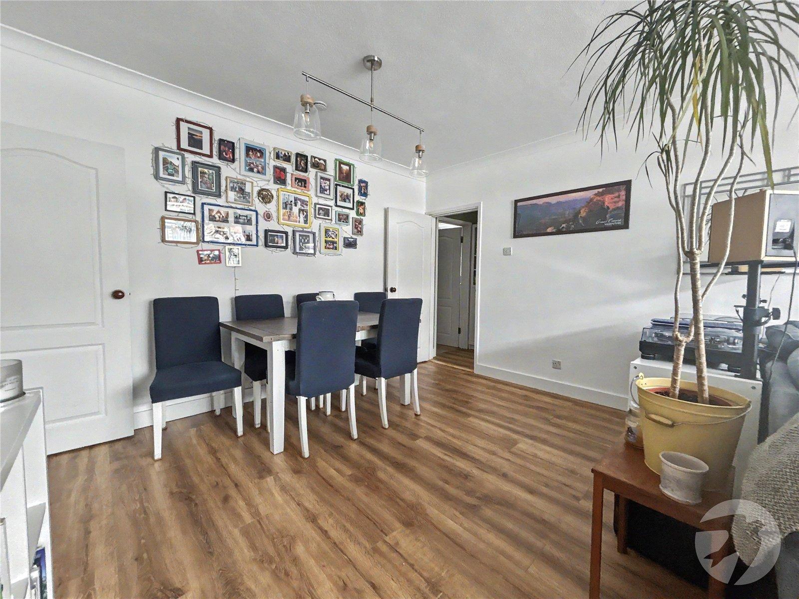 2 bedroom property for sale in Sidcup | Robinson Jackson