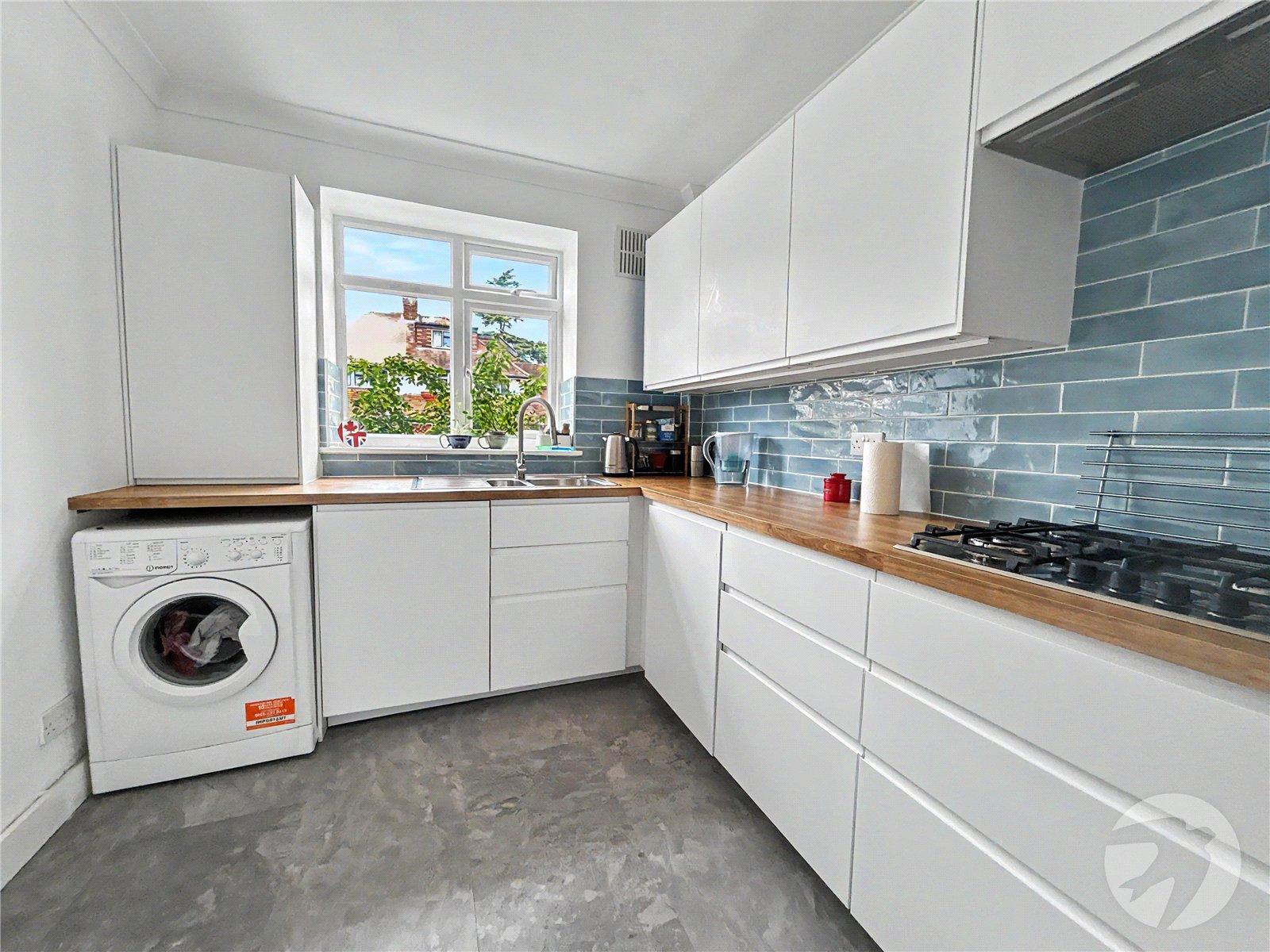 2 bedroom property for sale in Sidcup | Robinson Jackson