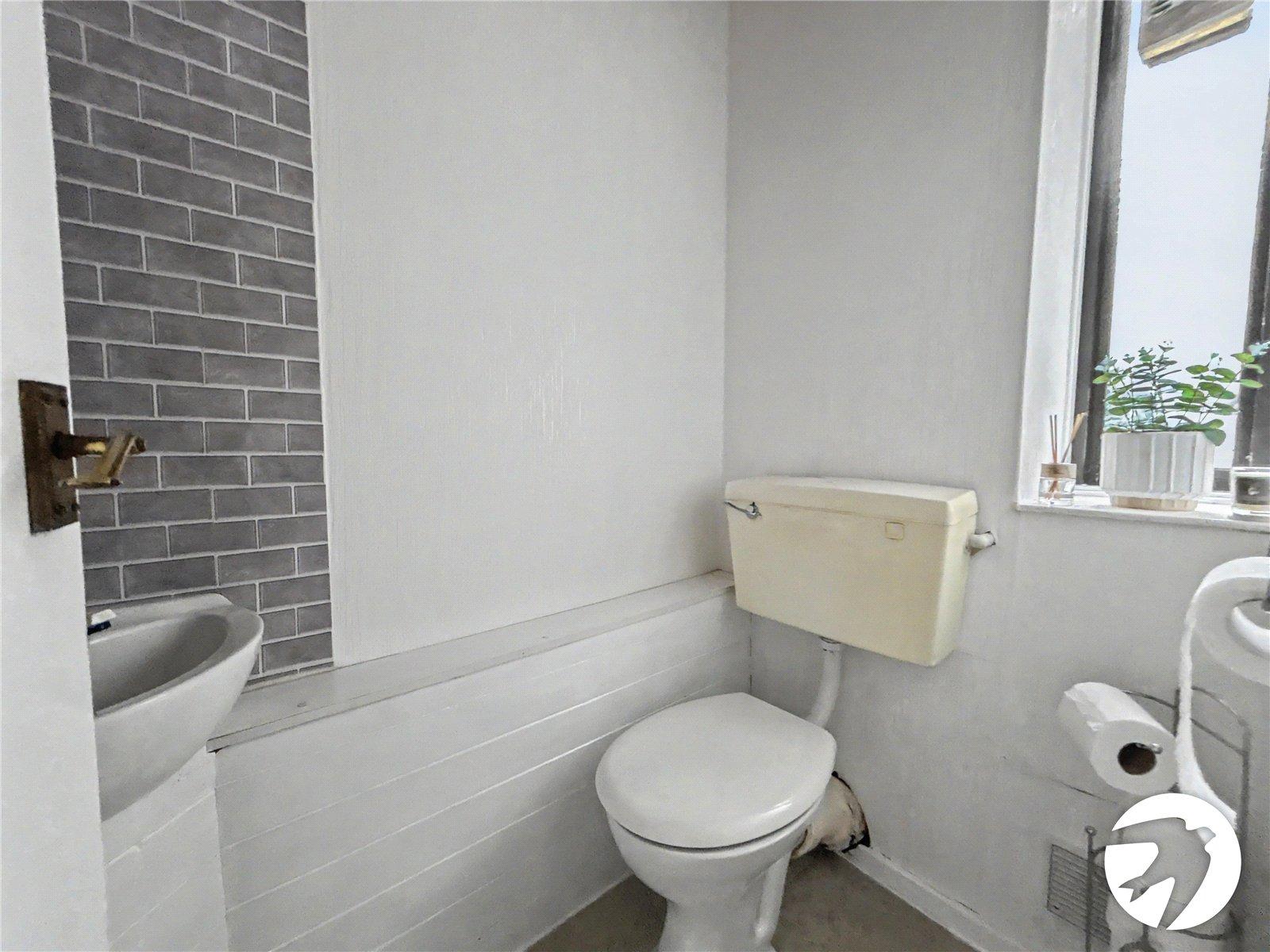 3 bedroom property for sale in Sidcup | Robinson Jackson