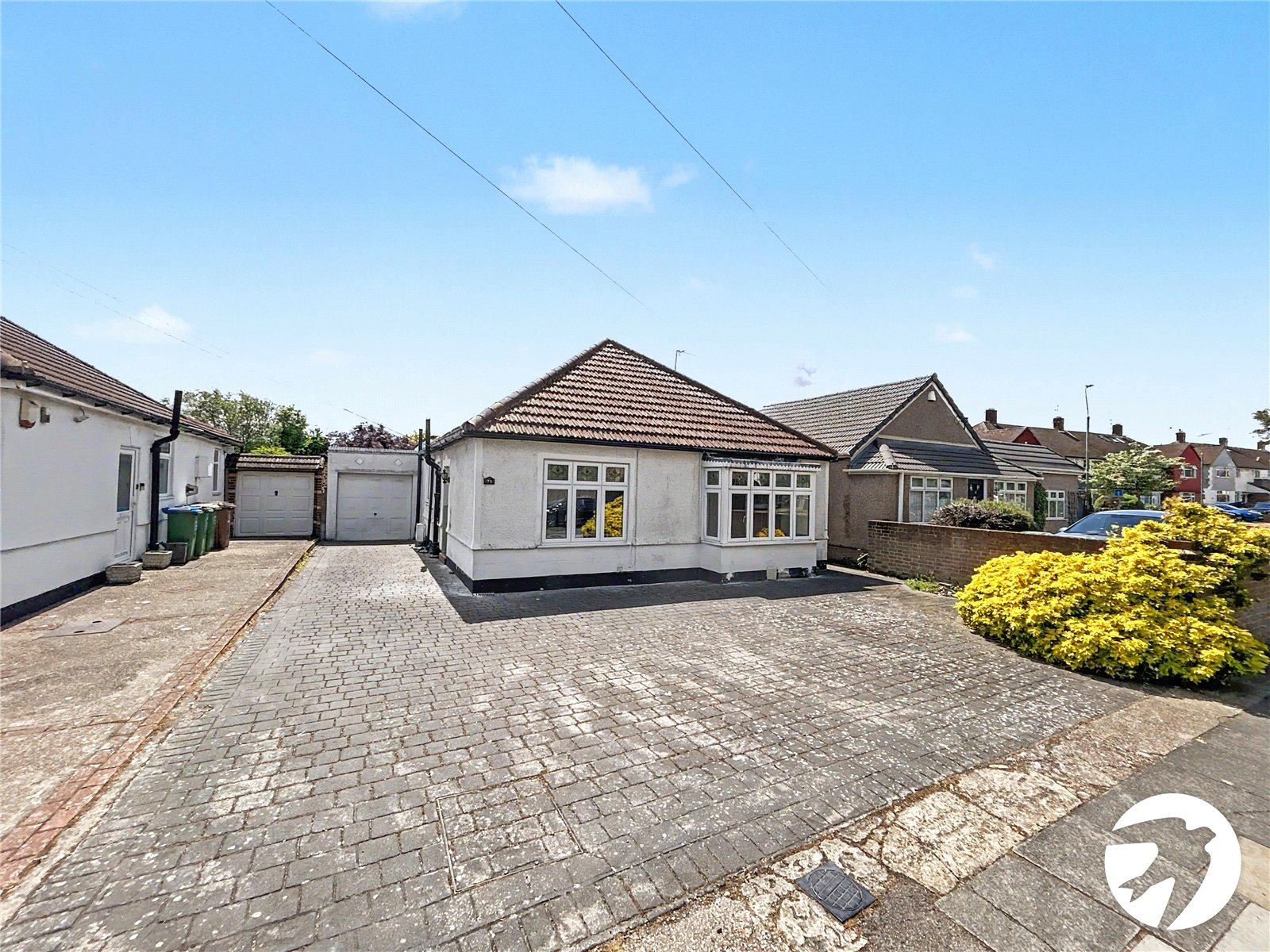 3 bedroom bungalow for sale in Sidcup | Robinson Jackson