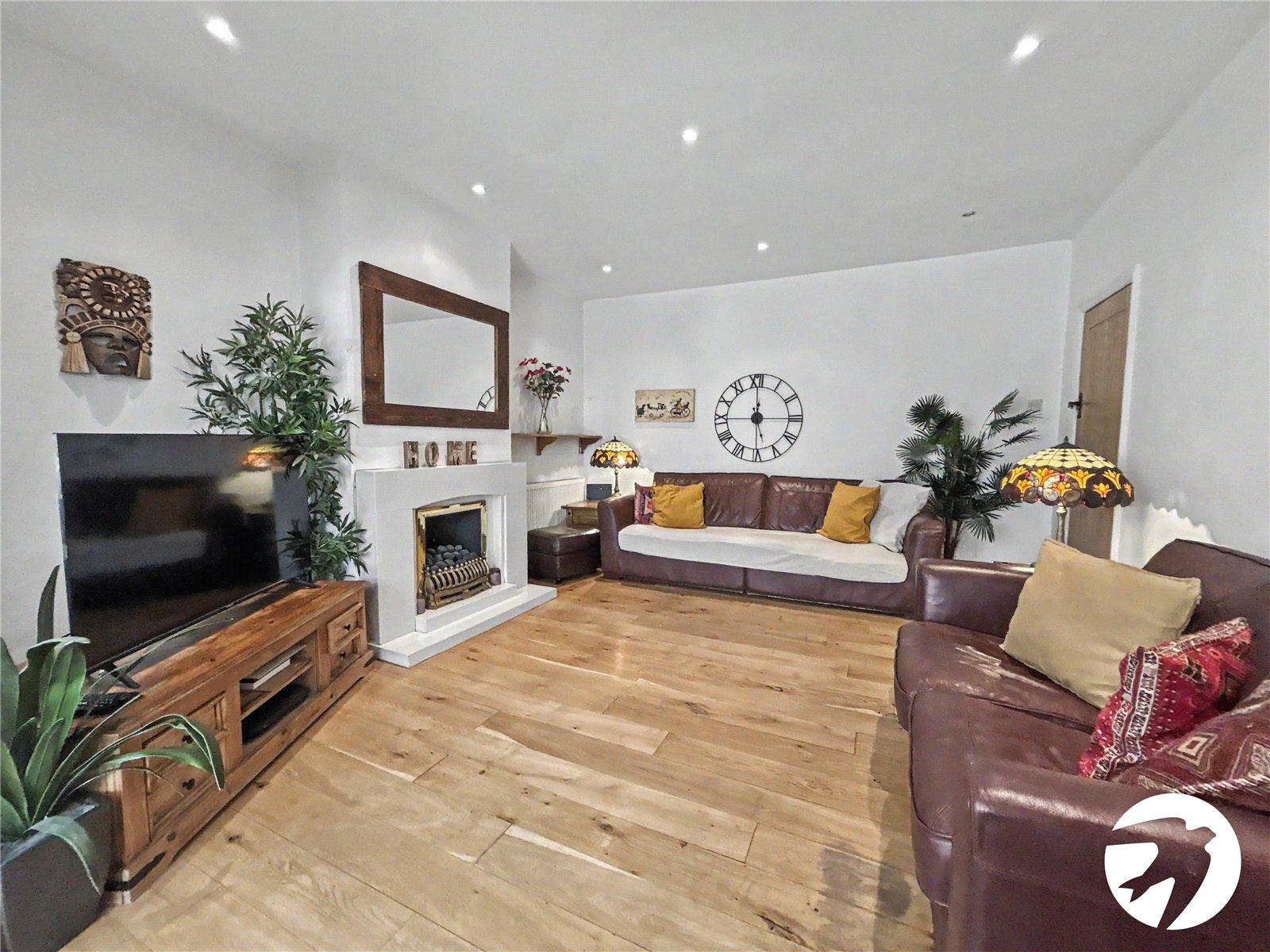 3 bedroom bungalow for sale in Sidcup | Robinson Jackson