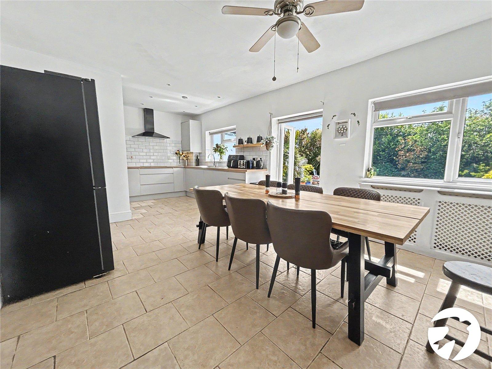 3 bedroom bungalow for sale in Sidcup | Robinson Jackson