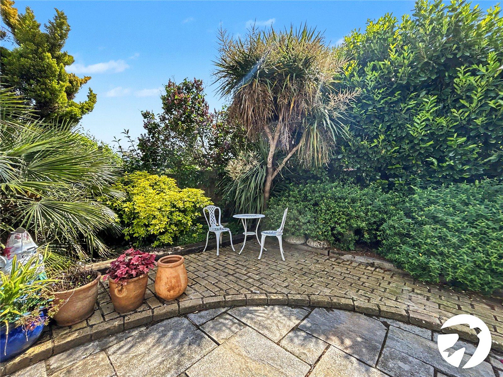 3 bedroom bungalow for sale in Sidcup | Robinson Jackson