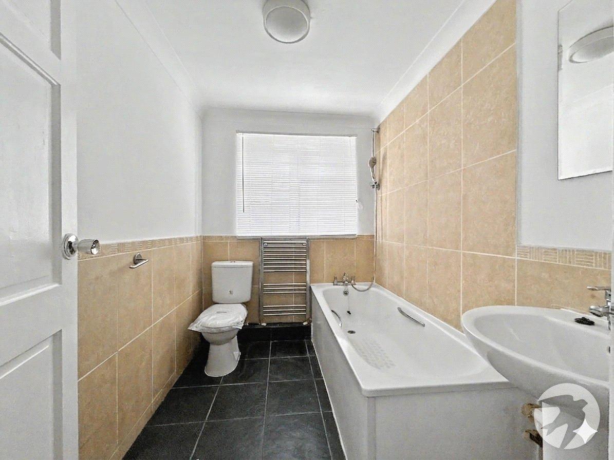 2 bedroom property for sale in Sidcup | Robinson Jackson