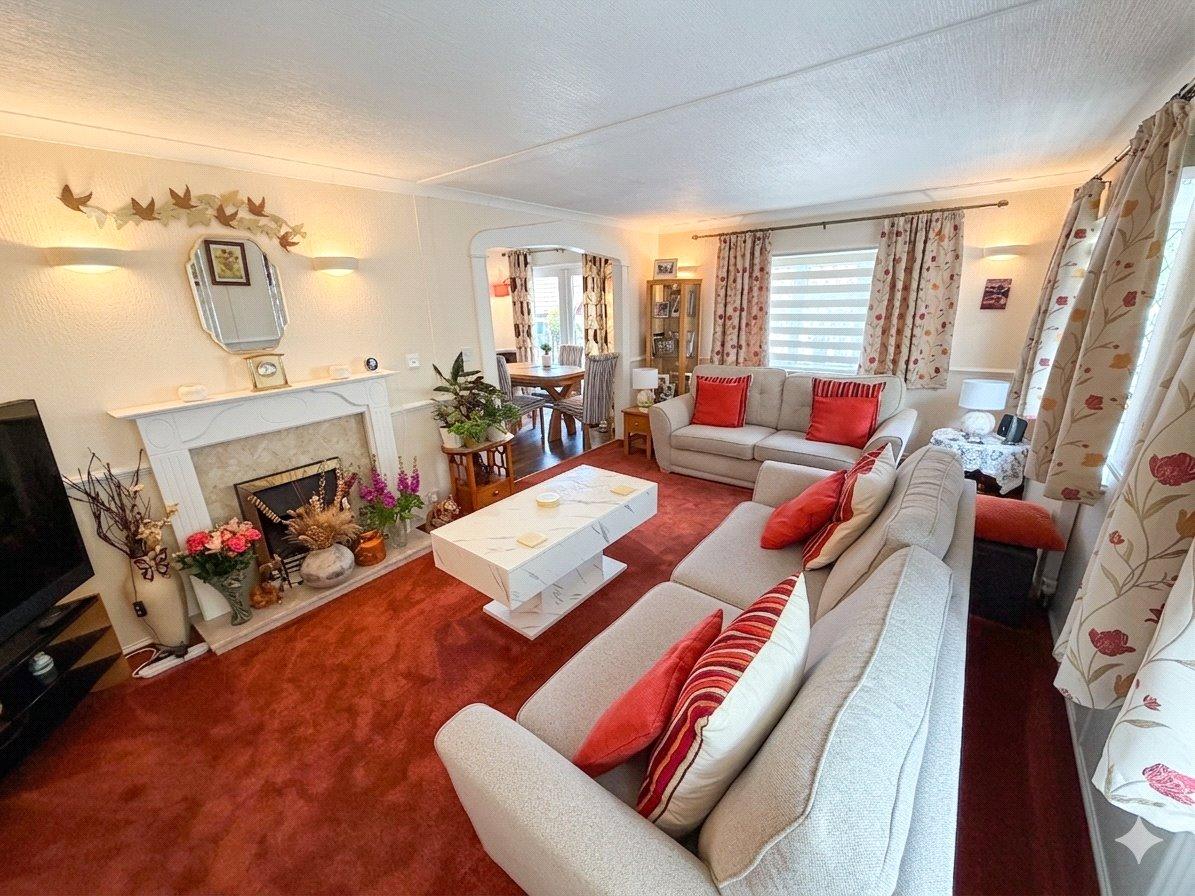 2 bedroom bungalow for sale in Old London Road | Robinson Jackson