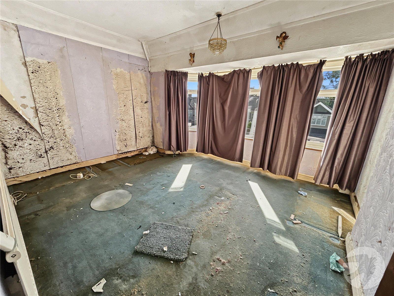 2 bedroom house for sale in Welling | Robinson Jackson