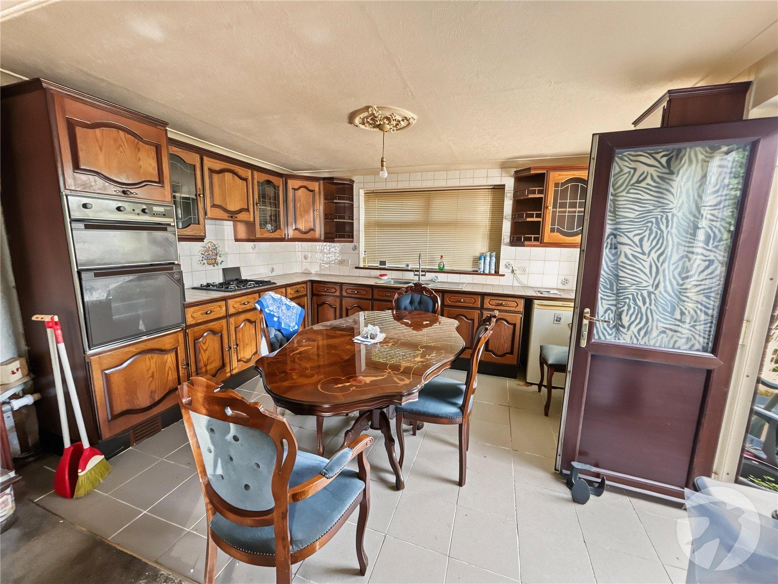 2 bedroom house for sale in Welling | Robinson Jackson