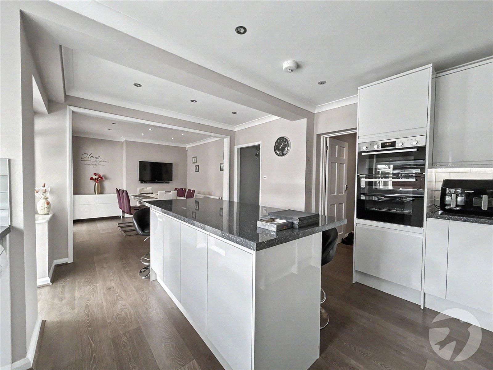 5 bedroom house for sale in Sidcup | Robinson Jackson