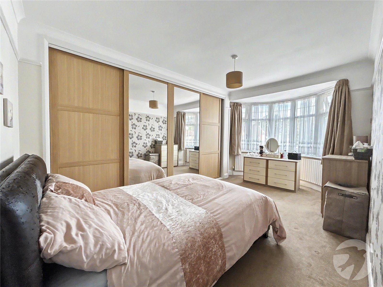 5 bedroom house for sale in Sidcup | Robinson Jackson