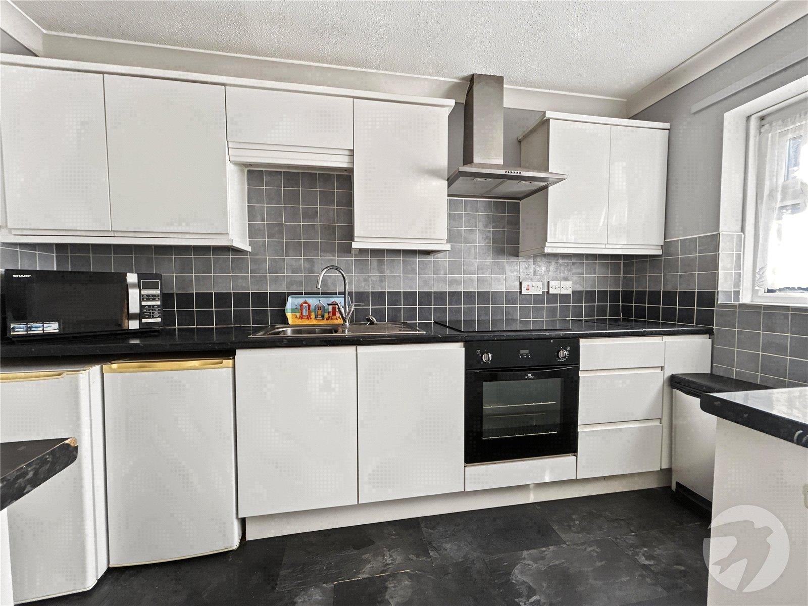 2 bedroom property for sale in Sidcup | Robinson Jackson