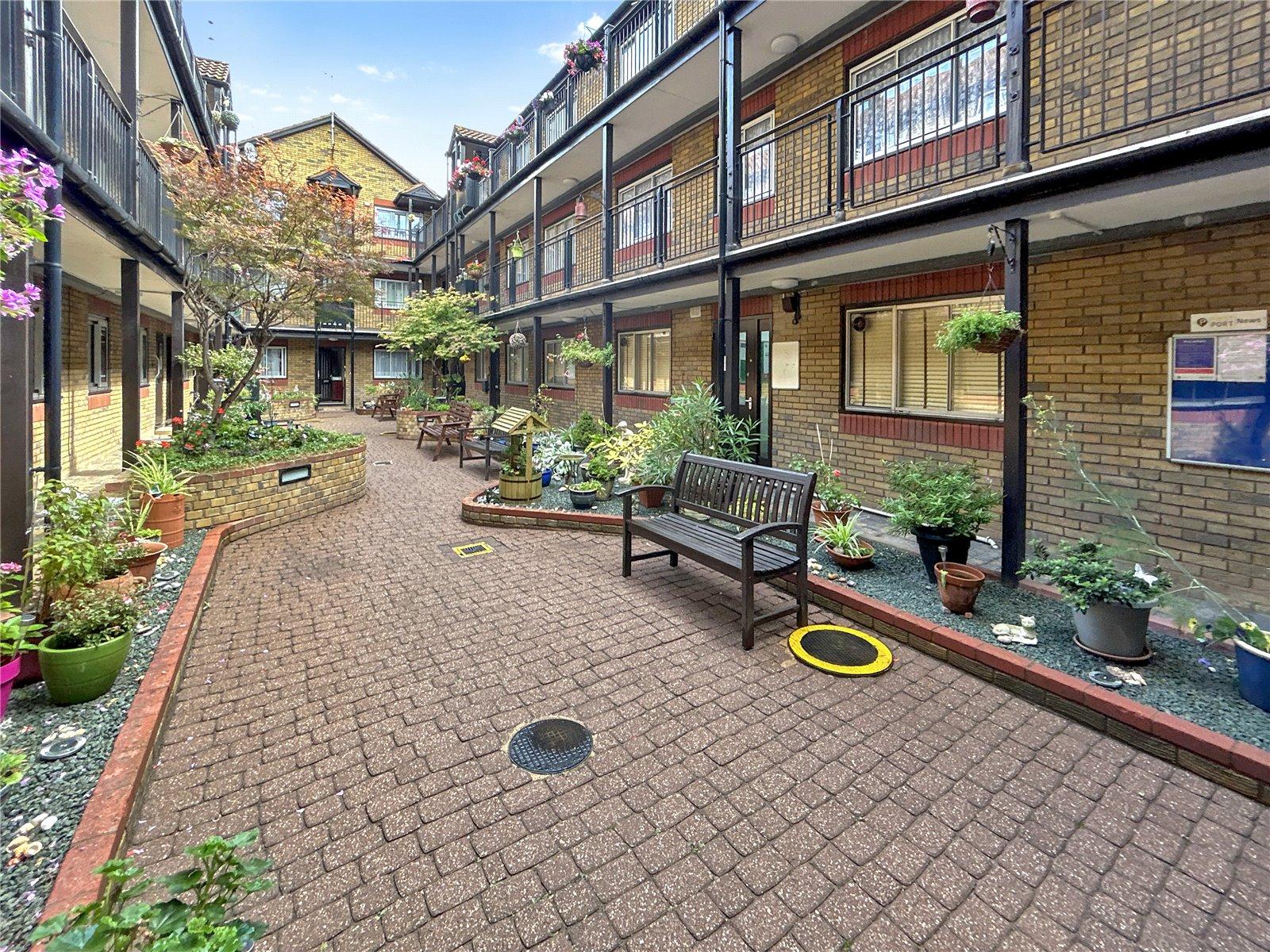 2 bedroom property for sale in Sidcup | Robinson Jackson