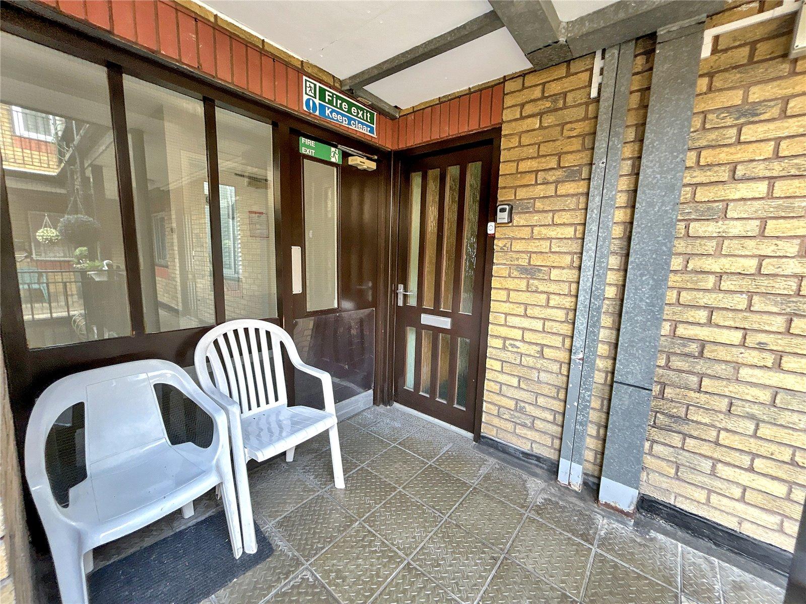 2 bedroom property for sale in Sidcup | Robinson Jackson