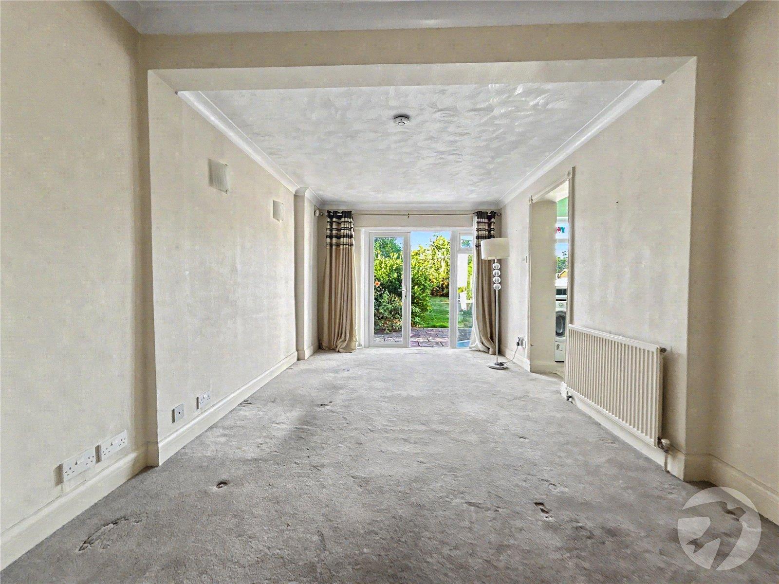 2 bedroom bungalow for sale in Sidcup | Robinson Jackson