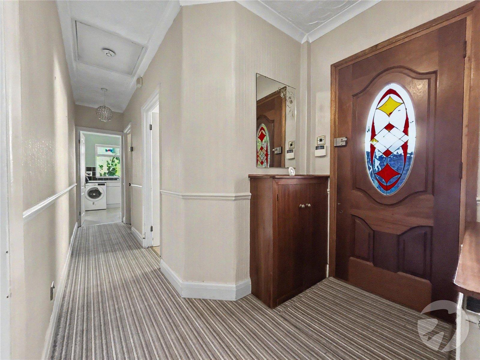 2 bedroom bungalow for sale in Sidcup | Robinson Jackson