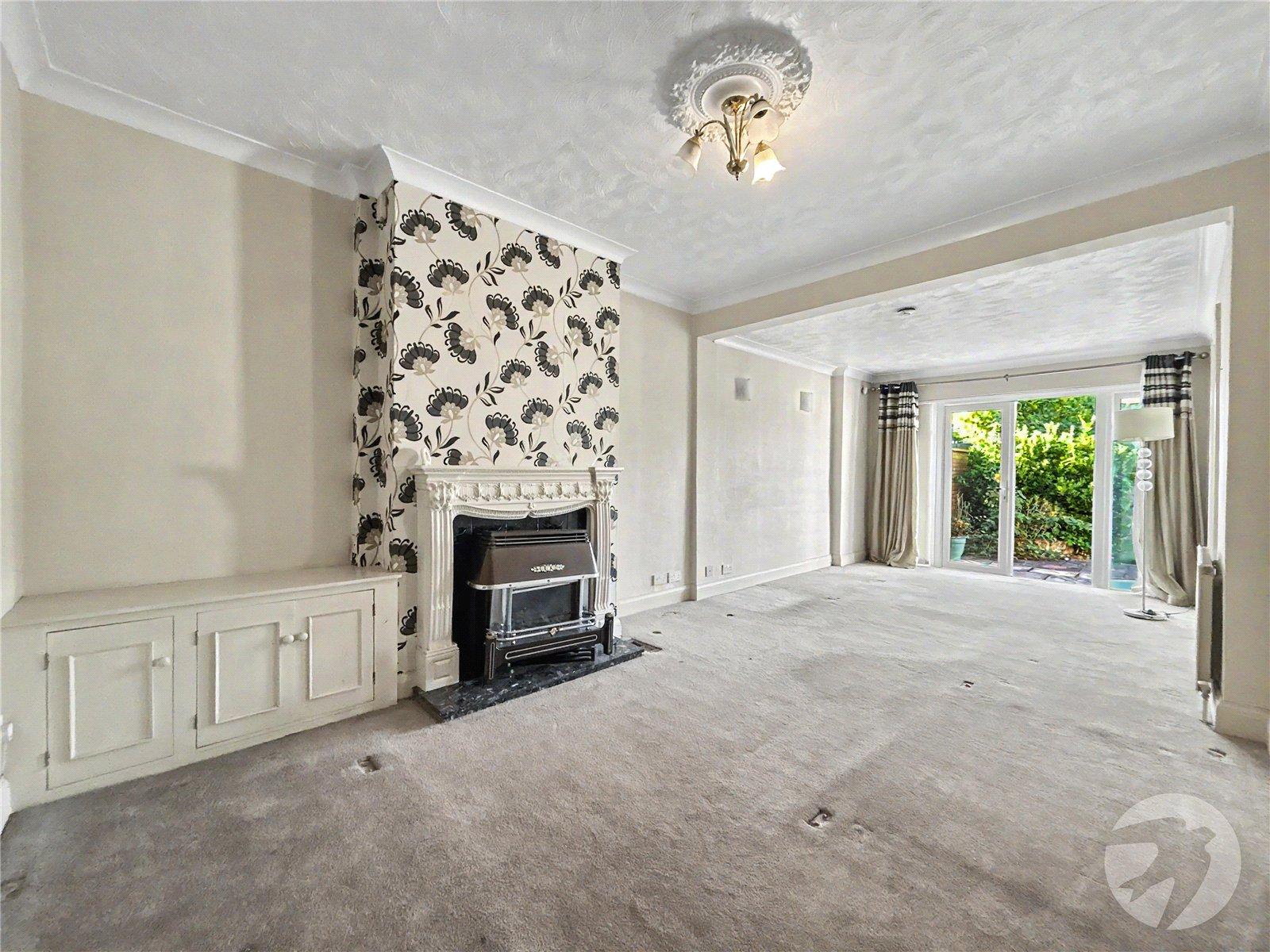 2 bedroom bungalow for sale in Sidcup | Robinson Jackson