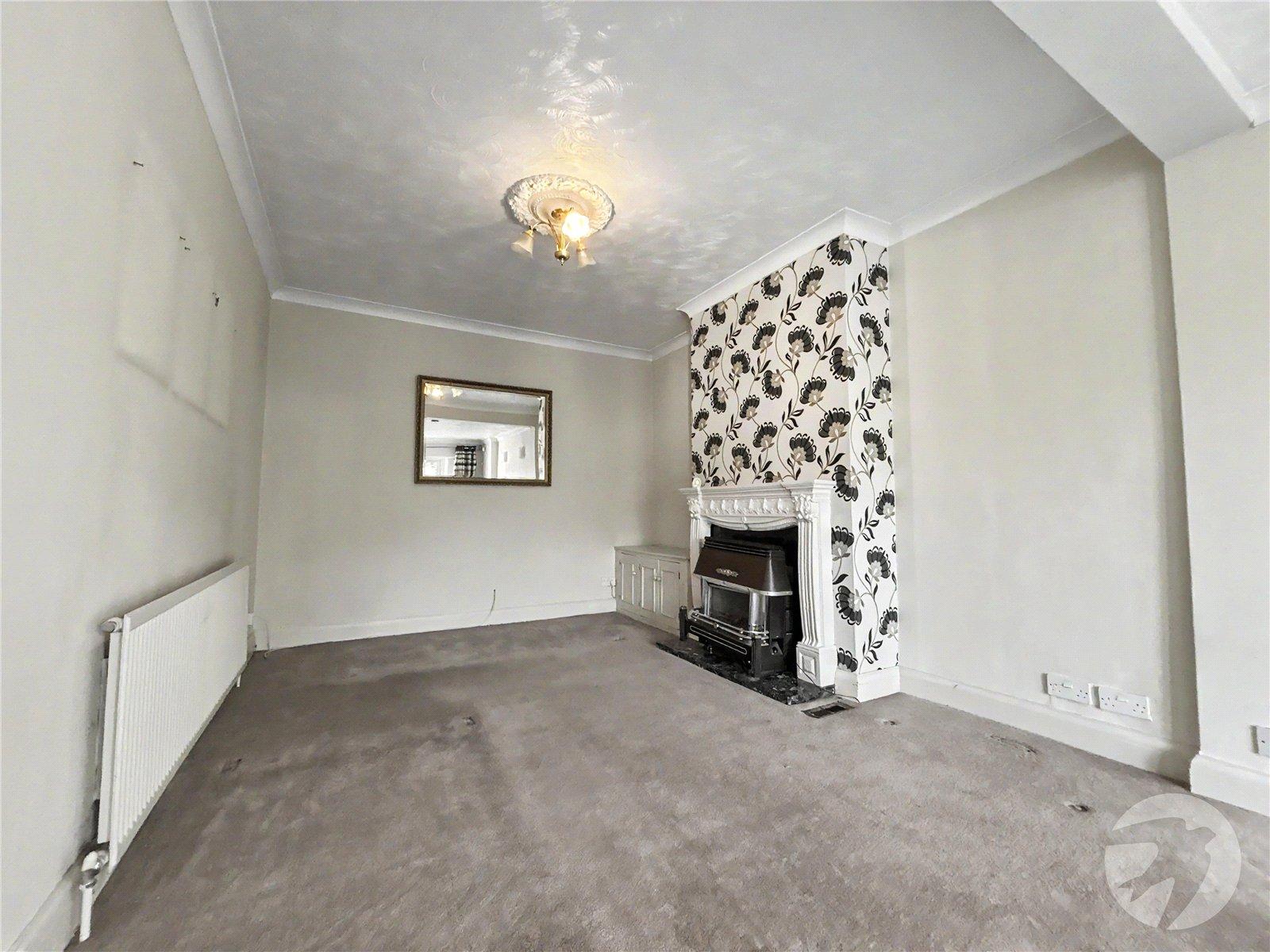 2 bedroom bungalow for sale in Sidcup | Robinson Jackson