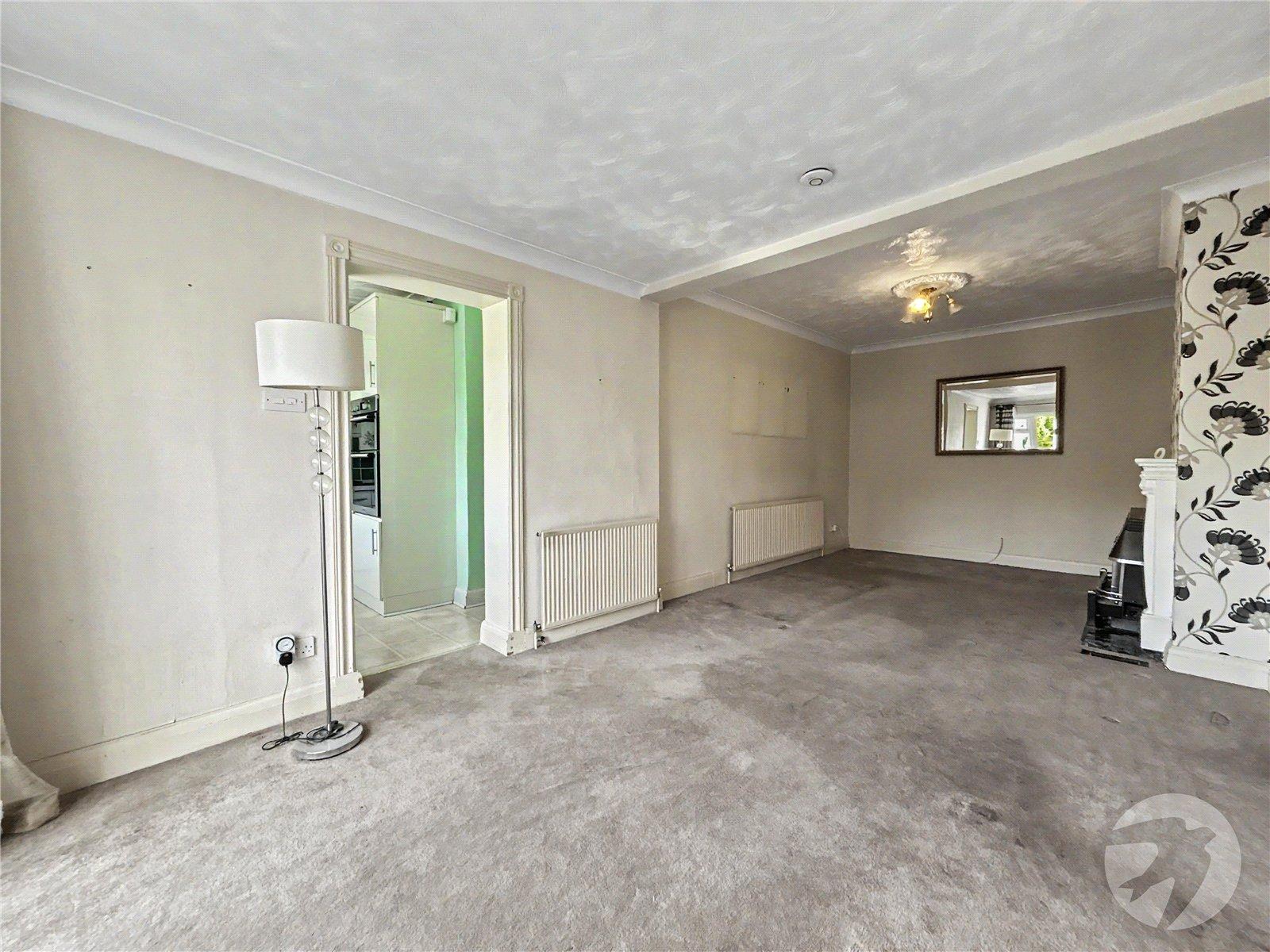 2 bedroom bungalow for sale in Sidcup | Robinson Jackson