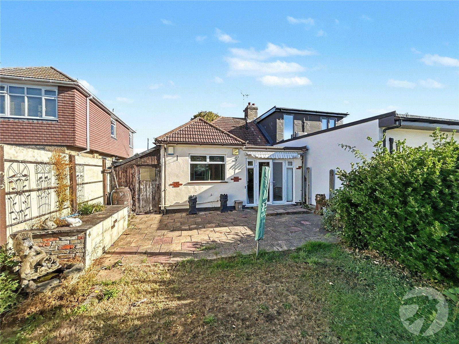 2 bedroom bungalow for sale in Sidcup | Robinson Jackson