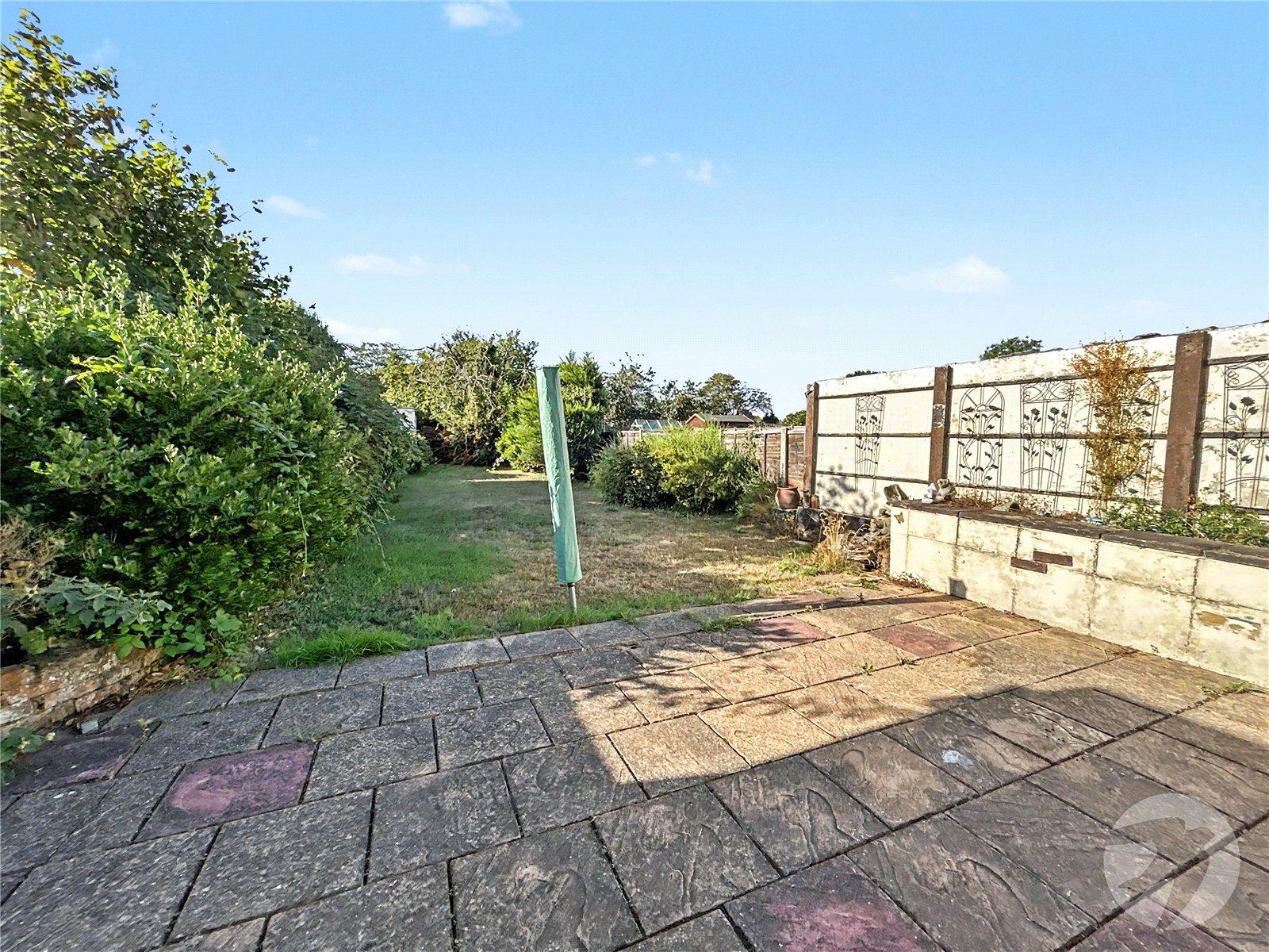 2 bedroom bungalow for sale in Sidcup | Robinson Jackson