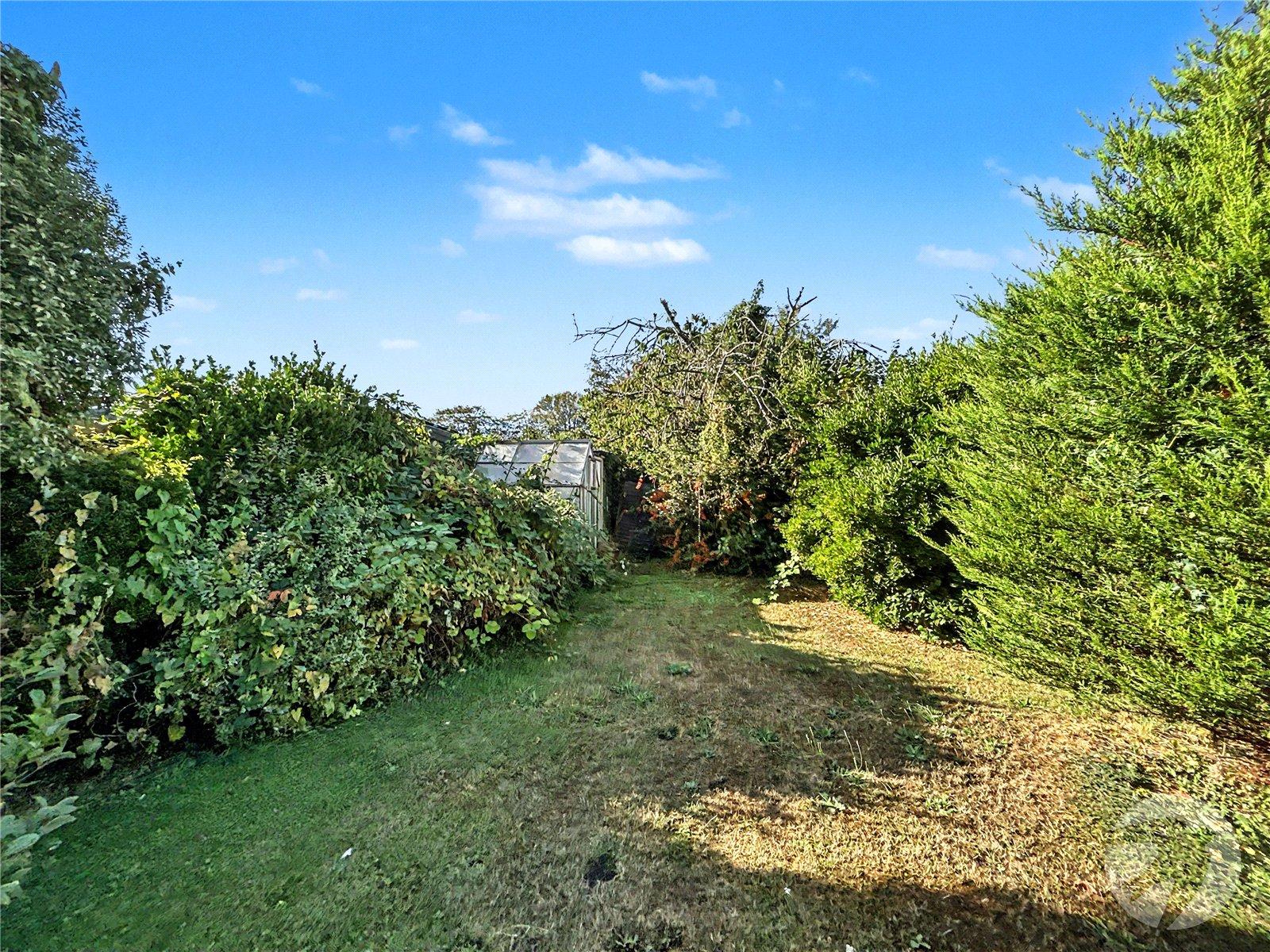 2 bedroom bungalow for sale in Sidcup | Robinson Jackson
