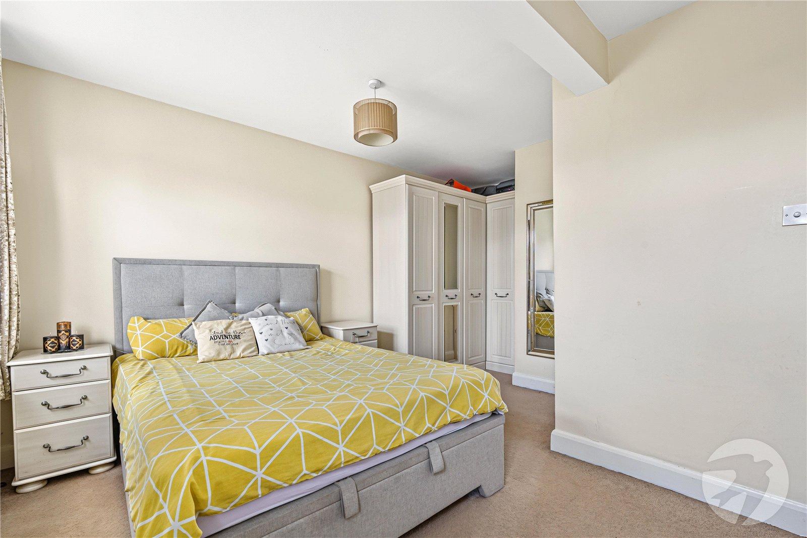 4 bedroom house for sale in Sidcup | Robinson Jackson