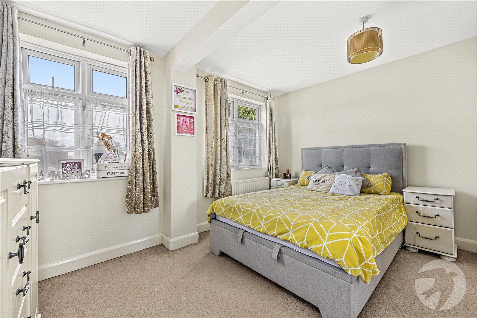 4 bedroom house for sale in Sidcup | Robinson Jackson