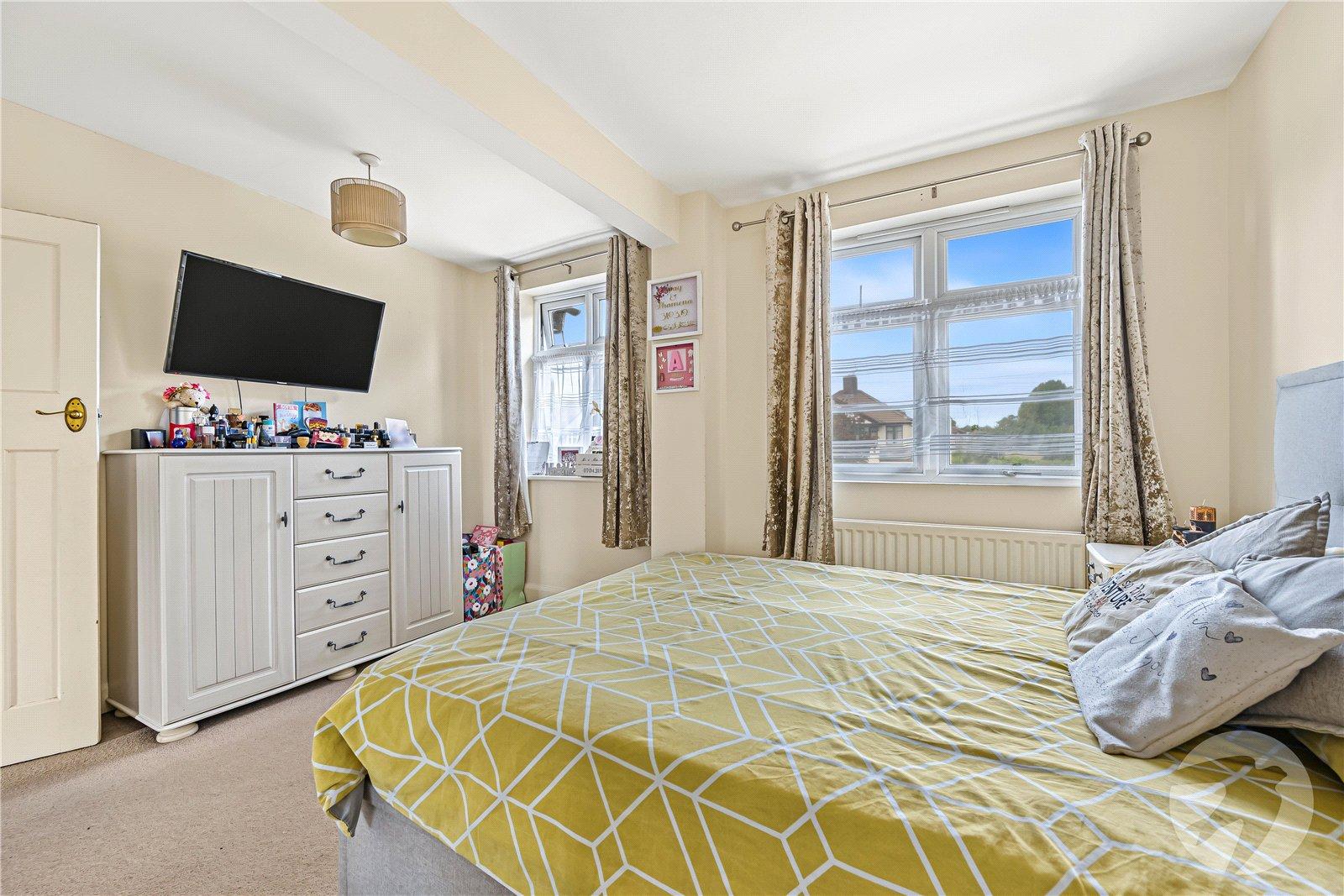 4 bedroom house for sale in Sidcup | Robinson Jackson