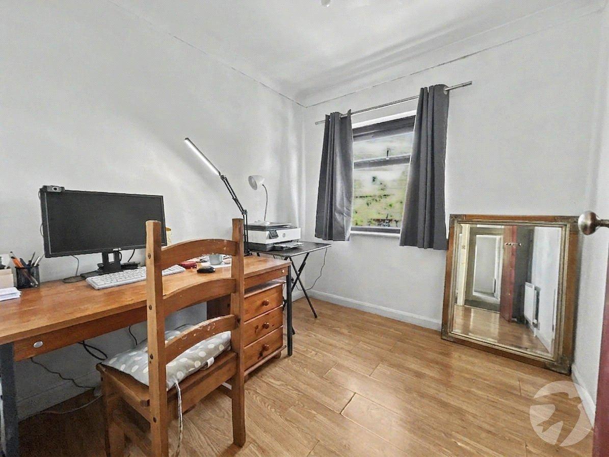 4 bedroom house for sale in South Welling | Robinson Jackson