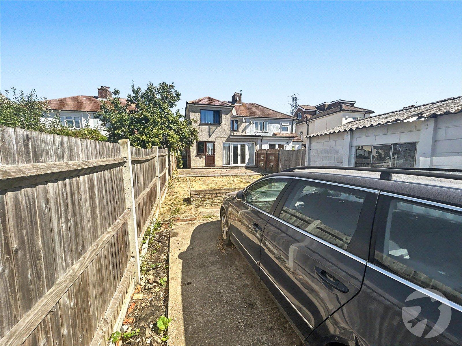 4 bedroom house for sale in South Welling | Robinson Jackson