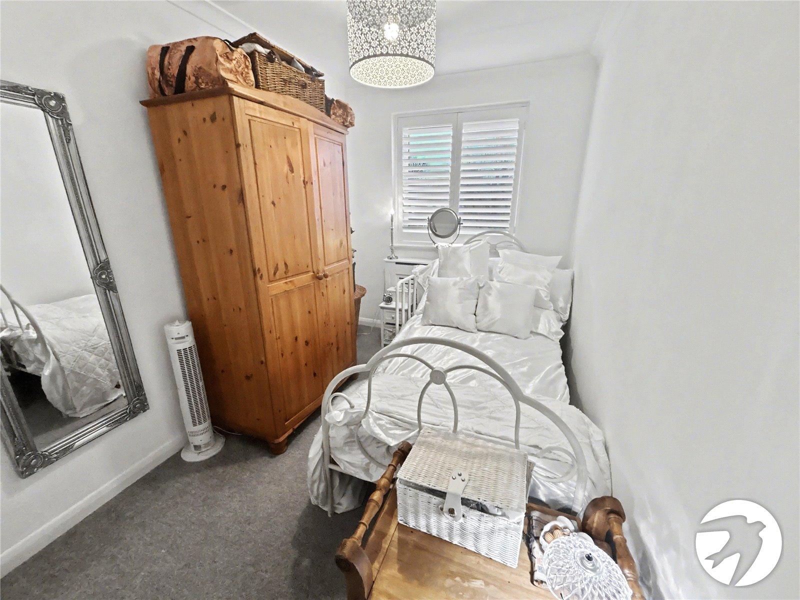 2 bedroom property for sale in Sidcup | Robinson Jackson