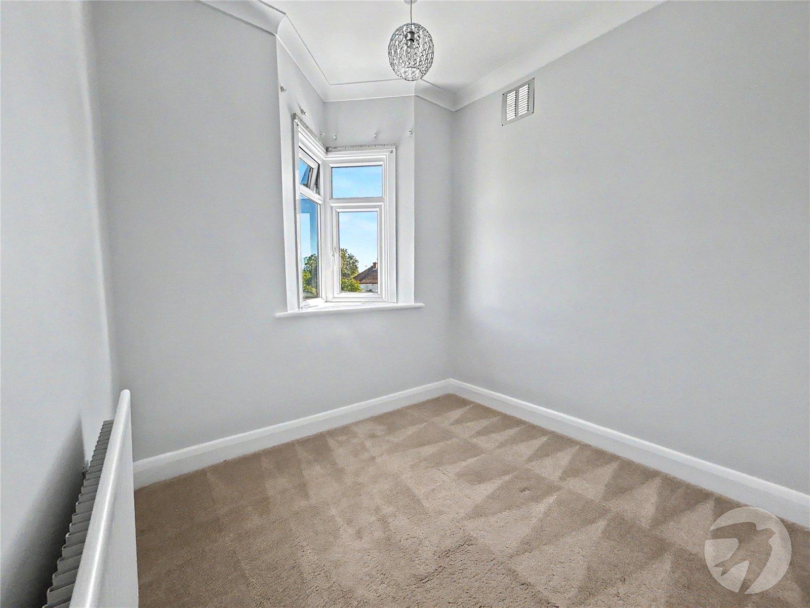 2 bedroom property for sale in Sidcup | Robinson Jackson