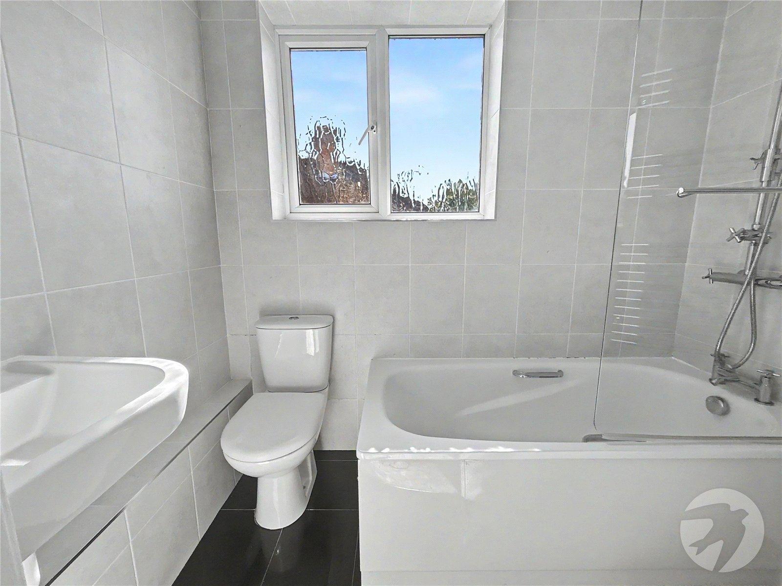 2 bedroom property for sale in Sidcup | Robinson Jackson